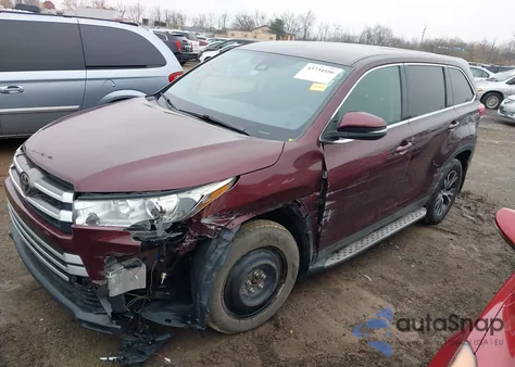 2019 Toyota Highlander Le z USA, uszkodzony, nr VIN 5TDZARFH9KS051163